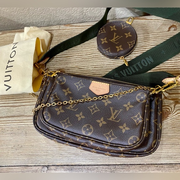 ❌SOLD❌ Authentic Like New Louis Vuitton Multi Pochette Accessories Army Green - Picture 1 of 16